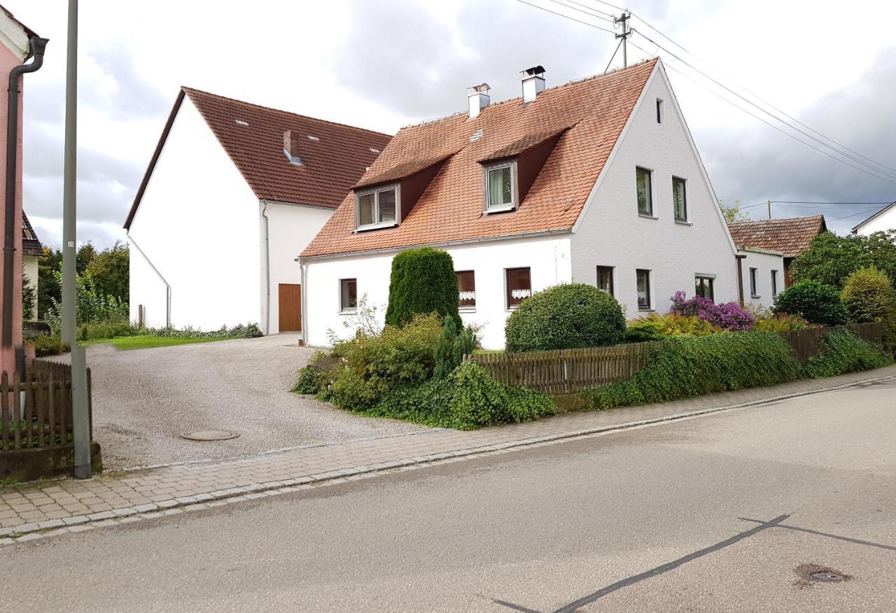 Vila Kleines Haeuschen Im Gruenen Monheim  Exteriér fotografie